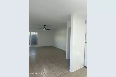 2525 N 52nd Street #6, Phoenix, AZ 85008 - Photo 8