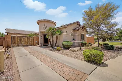 923 E Waterview Place, Chandler, AZ 85249 - Photo 1