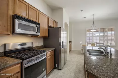 2328 W Blaylock Drive, Phoenix, AZ 85085 - Photo 10