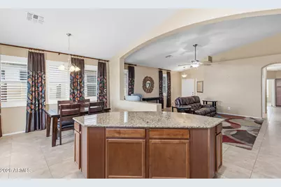 18273 N Canal Drive, Surprise, AZ 85374 - Photo 12