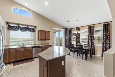 18273 N Canal Drive, Surprise, AZ 85374 - Photo 8