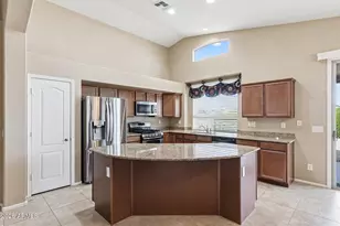18273 N Canal Dr, Surprise, AZ 85374 - Photo 12