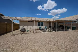 11301 W Golden Ln, Peoria, AZ 85345 - Photo 28