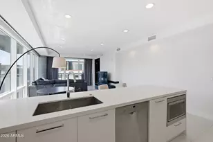 4422 N 75th St, Scottsdale, AZ 85251 - Photo 8
