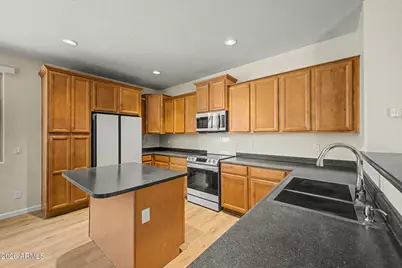 15301 W Jackson Street, Goodyear, AZ 85338 - Photo 12