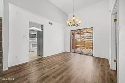 2518 E Shaw Butte Drive, Phoenix, AZ 85028 - Photo 4