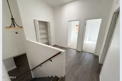 2518 E Shaw Butte Drive, Phoenix, AZ 85028 - Photo 12