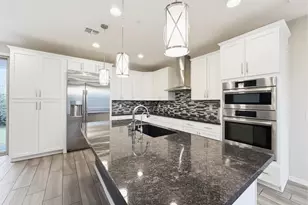 2345 W Gloria Ln, Phoenix, AZ 85085 - Photo 6