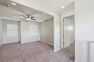 2345 W Gloria Ln, Phoenix, AZ 85085 - Photo 14