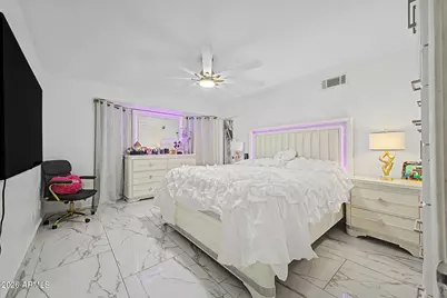 10359 N 78th Avenue, Peoria, AZ 85345 - Photo 16