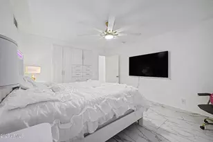 10359 N 78th Ave, Peoria, AZ 85345 - Photo 18