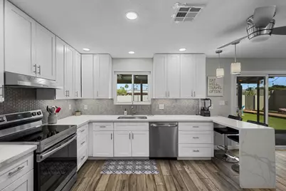 208 E Oxford Drive, Tempe, AZ 85283 - Photo 8