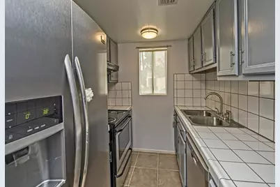 8510 N Central Avenue #Unit 19, Phoenix, AZ 85020 - Photo 6