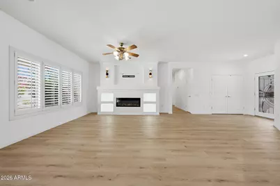 18375 N Avalon Lane, Surprise, AZ 85374 - Photo 10