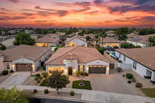 22138 E Creekside Dr, Queen Creek, AZ 85142 - Photo 2