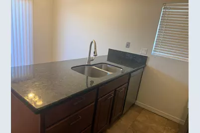 2527 S Maple Avenue #Apt 102, Tempe, AZ 85282 - Photo 8