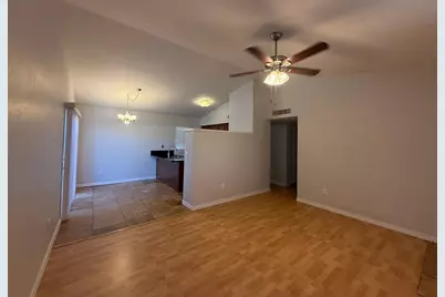 2527 S Maple Avenue #Apt 102, Tempe, AZ 85282 - Photo 12