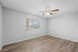 10025 W Coggins Dr, Sun City, AZ 85351 - Photo 18