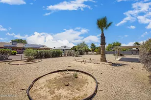 10025 W Coggins Dr, Sun City, AZ 85351 - Photo 28