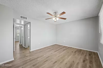 10025 W Coggins Drive, Sun City, AZ 85351 - Photo 16