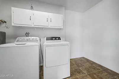 10025 W Coggins Drive, Sun City, AZ 85351 - Photo 24
