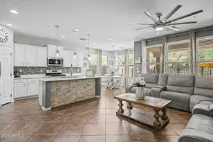 13642 W Chaparosa Way, Peoria, AZ 85383 - Photo 14