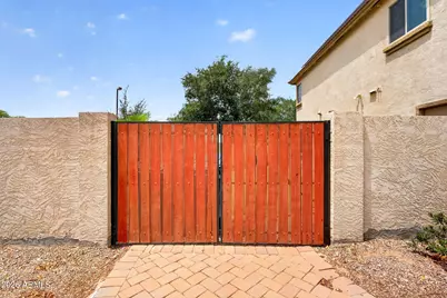 6280 S Sinova Court, Gilbert, AZ 85298 - Photo 4
