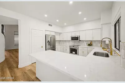 17035 N 43rd Place, Phoenix, AZ 85032 - Photo 14