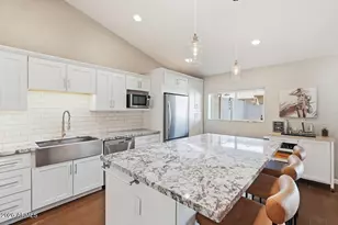 1016 E Rose Ln, Phoenix, AZ 85014 - Photo 14