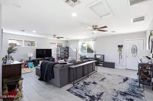 2052 W Marlette Ave, Phoenix, AZ 85015 - Photo 6
