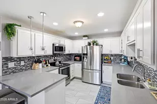 2052 W Marlette Ave, Phoenix, AZ 85015 - Photo 10