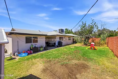 2052 W Marlette Avenue, Phoenix, AZ 85015 - Photo 20