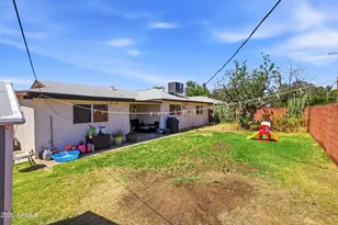 2052 W Marlette Ave, Phoenix, AZ 85015 - Photo 20