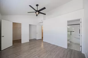 7801 N 44th Dr, Glendale, AZ 85301 - Photo 14