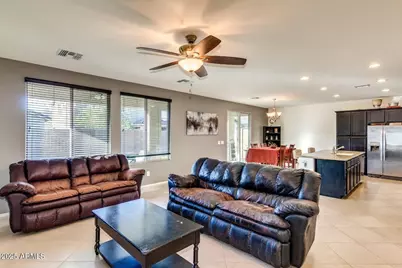 12057 W Rowel Road, Peoria, AZ 85383 - Photo 2