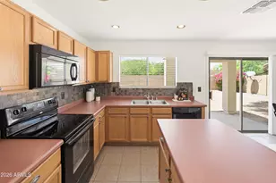 16972 W Central St, Surprise, AZ 85388 - Photo 6