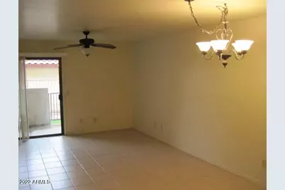 715 S Extension Road #Unit 25, Mesa, AZ 85210 - Photo 2