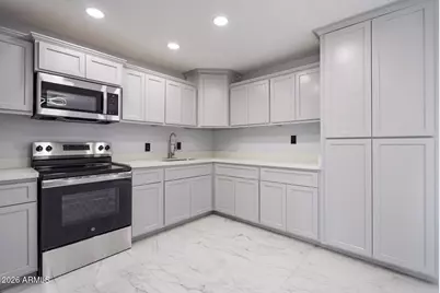 9044 N 16th Drive, Phoenix, AZ 85021 - Photo 10