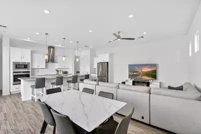253 E Balsam Drive, Chandler, AZ 85286 - Photo 14