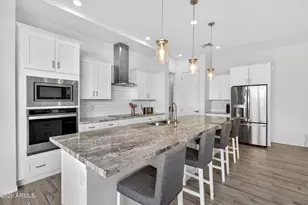 253 E Balsam Dr, Chandler, AZ 85286 - Photo 8