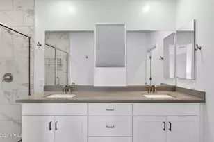 253 E Balsam Dr, Chandler, AZ 85286 - Photo 18