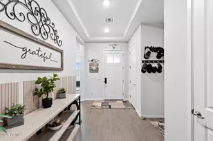 8435 S 22nd Dr, Phoenix, AZ 85041 - Photo 10