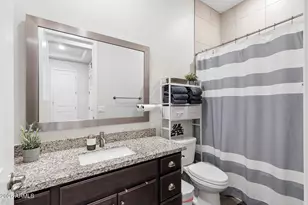 8435 S 22nd Dr, Phoenix, AZ 85041 - Photo 12