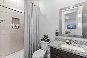 8435 S 22nd Dr, Phoenix, AZ 85041 - Photo 20
