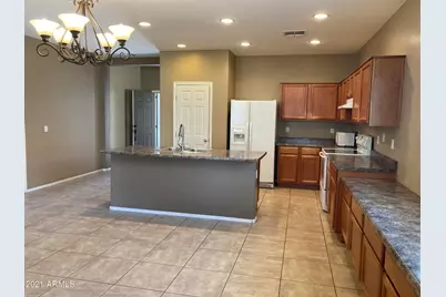 4957 S Stonecreek Boulevard, Gilbert, AZ 85298 - Photo 6