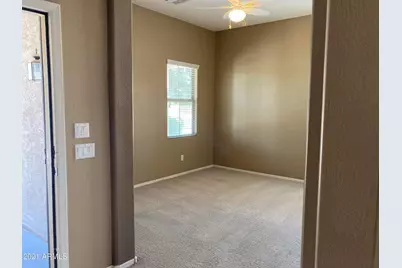 4957 S Stonecreek Boulevard, Gilbert, AZ 85298 - Photo 2