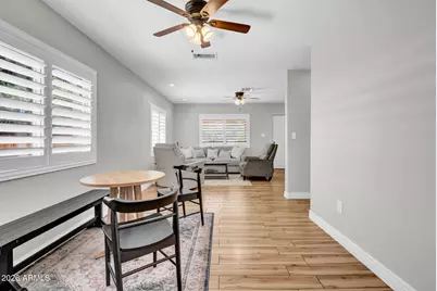 2405 N 27th Place, Phoenix, AZ 85008 - Photo 10