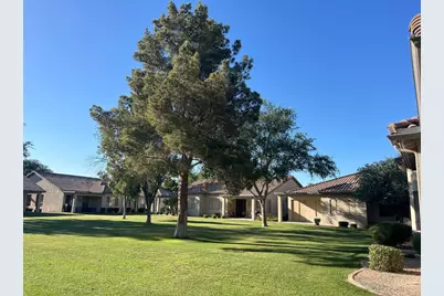 23812 S Pleasant Way, Sun Lakes, AZ 85248 - Photo 4