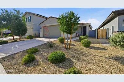 17434 W Daley Lane, Surprise, AZ 85387 - Photo 2
