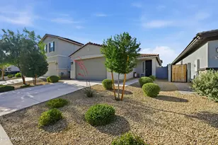 17434 W Daley Ln, Surprise, AZ 85387 - Photo 2